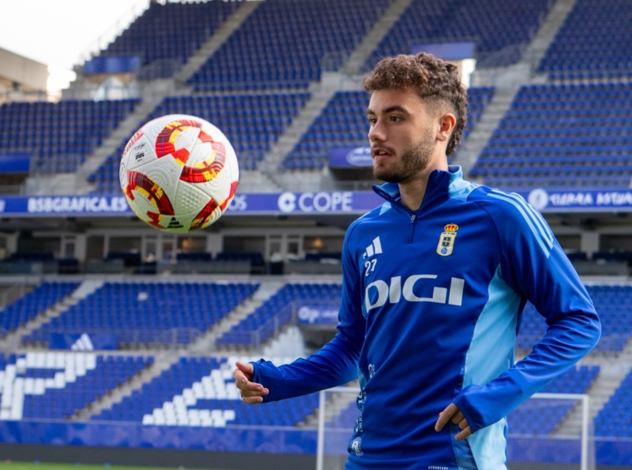 ad-ceuta-le-sigue-pista-alex-cardero-futbol-001