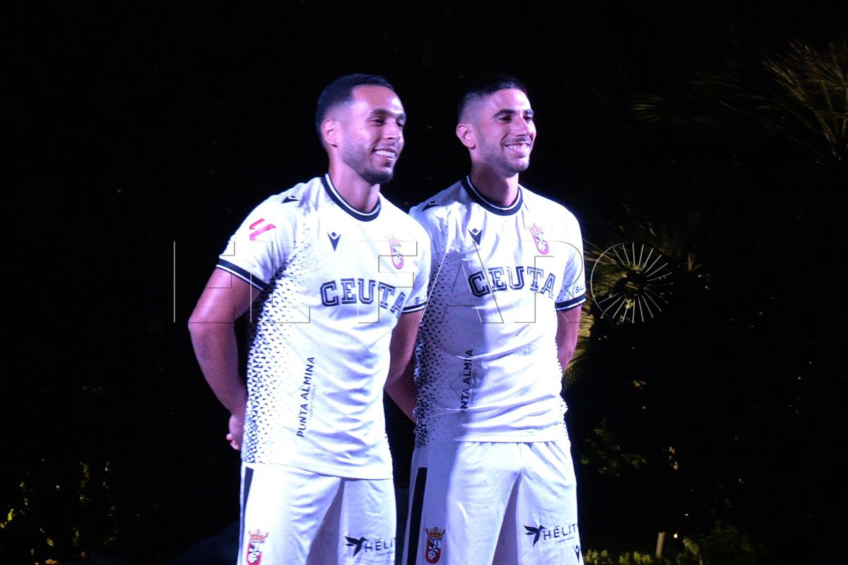 ad-ceuta-presenta-nuevas-camisetas-segunda-division-futbol-007