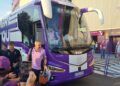 Fotos-aficion-recibe-bus-ceuta-valladolid