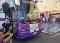 Fotos-aficion-recibe-bus-ceuta-valladolid