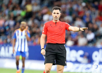 andres-fuentes-arbitro-ceuta-sporting-gijon