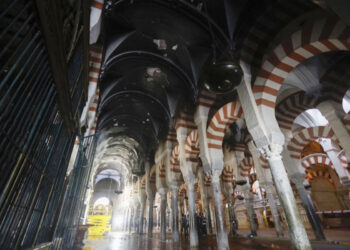 asi-ha-quedado-mezquita-catedral-cordoba-fuego