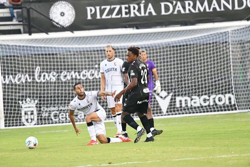 carlos-hernandez-capitan-ceuta-vamos-competir-todos-campos-001