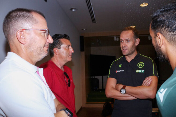 ceuta-recibe-charla-arbitro-melero-lopez