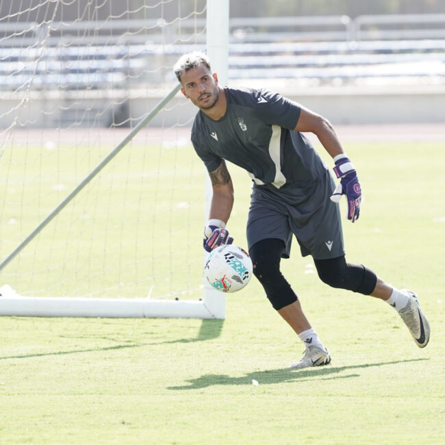 ceuta-se-prepara-medirse-invicto-racing-futbol-002