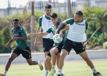 ceuta-se-prepara-medirse-invicto-racing-futbol-003