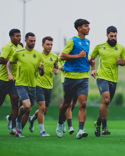 ceuta-se-prepara-medirse-invicto-racing-futbol-005