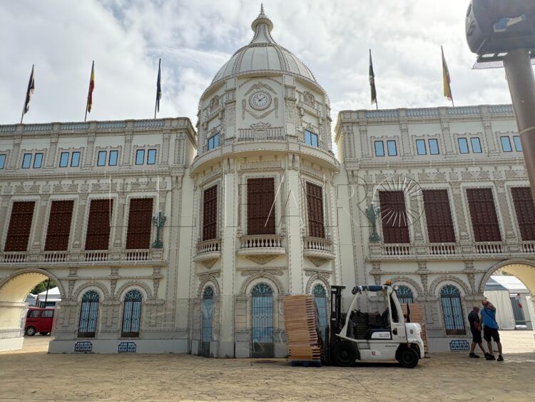 desmontaje-atracciones-casetas-feria-2025-1