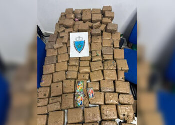 detenido-portugues-frontera-bab-sebta-hachis-ruedas-coche-1