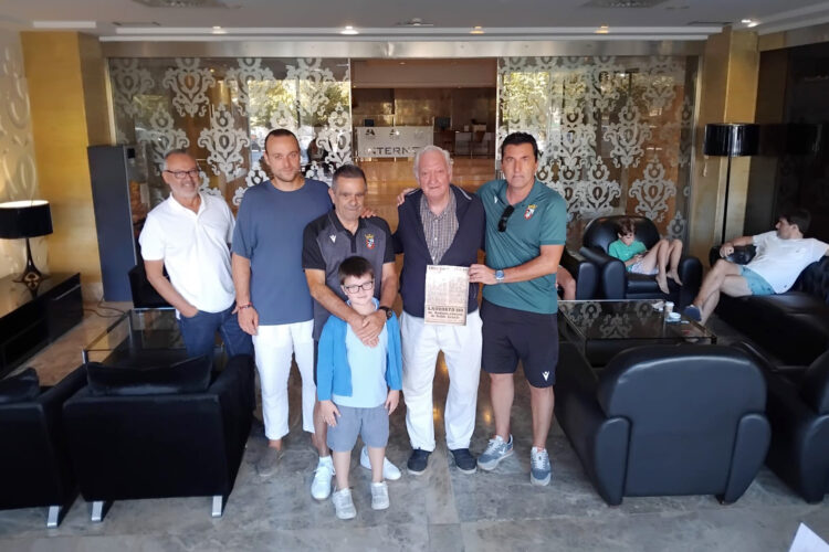 exfutbolista-fernando-perez-zumel-visita-ad-ceuta-santander-1