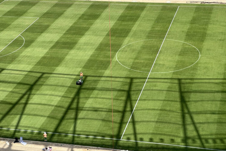 gran-estadio-tanger-implanta-cesped-hibrido-hito-historico-001