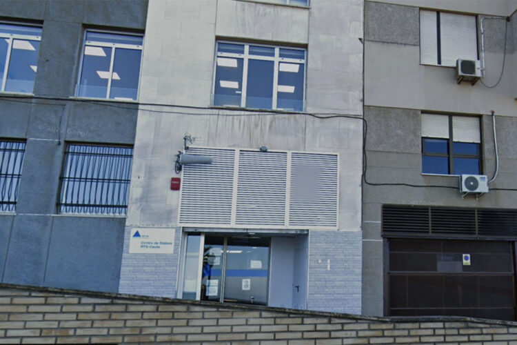 ingesa-formaliza-contrato-hemodialisis-ambulatoria-extrahospitalaria