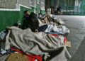 inmigrantes-durmiendo-fuera-ceti-30-agosto-2025-4