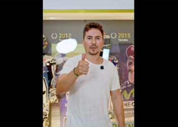 jorge-lorenzo-mandar-gran-saludo-ad-ceuta