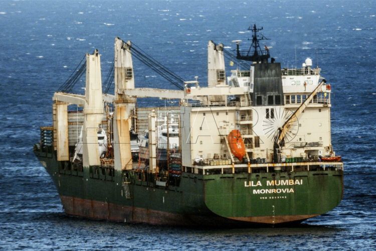 lila-mumbai-bloqueado-aguas-ceuta