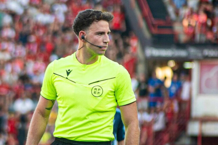 luis-bestard-arbitro-racing-santander-ad-ceuta-futbol-001