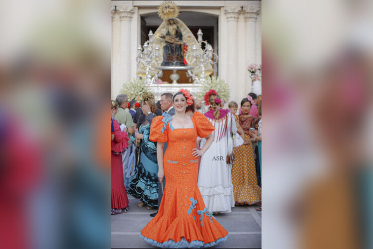 lunares-innovacion-flamenco-dibujar-trajes-gitana-esperanza-montes-1