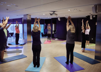 mayores-participan-taller-saludable-fundacion-caixa-ceuta-002