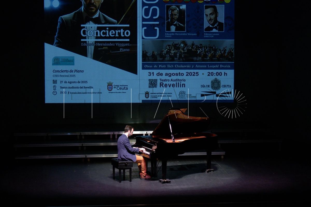 melodias-ritmicas-suaves-concierto-piano-festival-ciso-014
