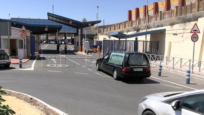 mohamed-chico-flotador-murio-ceuta-enterrado-pais-015