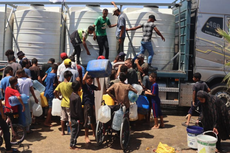 objetivo-llevar-agua-gaza