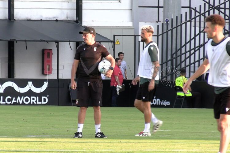 primer-entrenamiento-ad-ceuta-murube-segunda-division-7