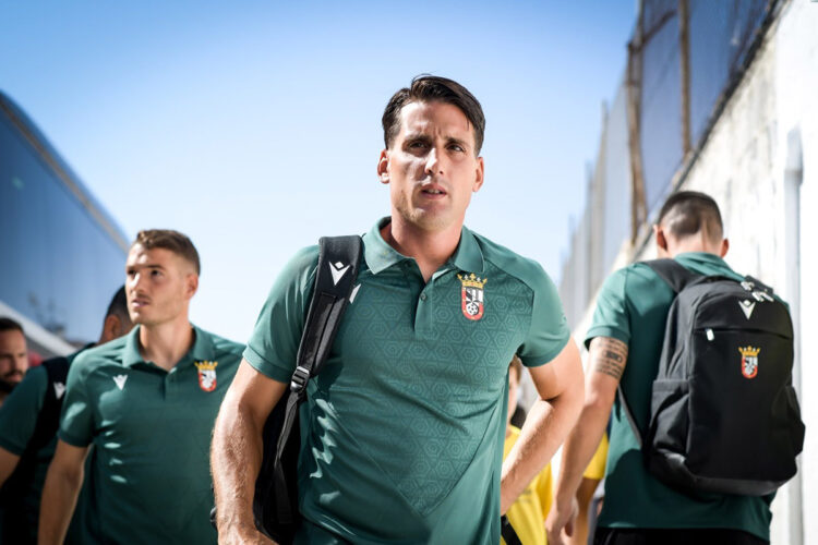 primer-viaje-ceuta-segunda-malaga-madrid-ave-autocar-valladolid