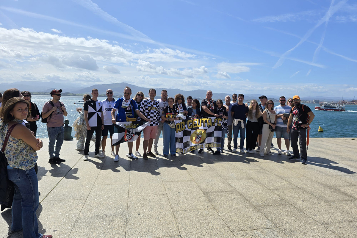 primeros-aficionados-ceuta-estan-santander-futbol-001