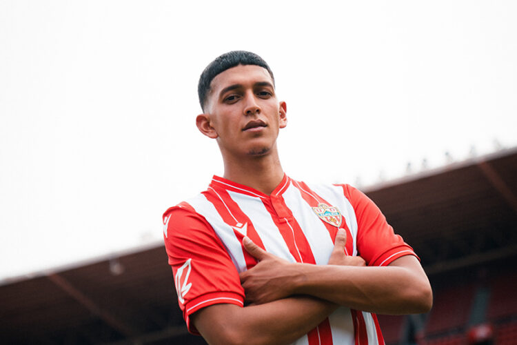 taufek-firma-ud-almeria