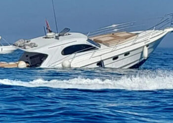 yate-lujo-hundido-marruecos
