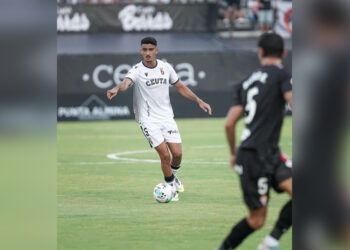 youness-incognita-partido-racing-santander-ceuta-futbol