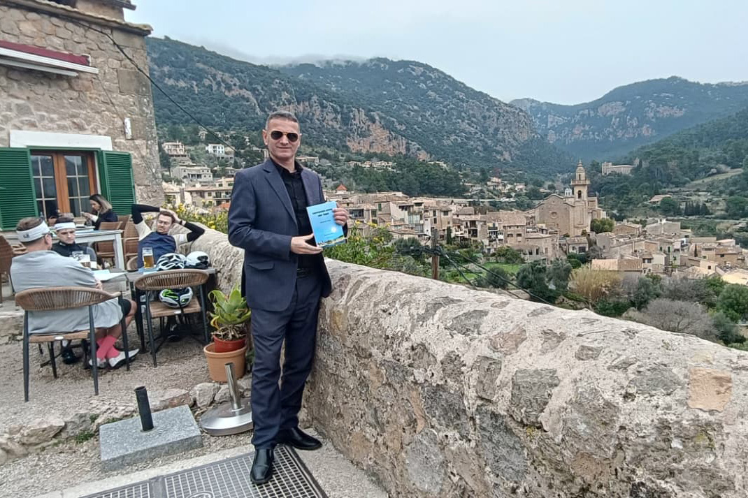 abdelkhalak-najmi-escritor-libro-conversaciones-secretas-tanger-1