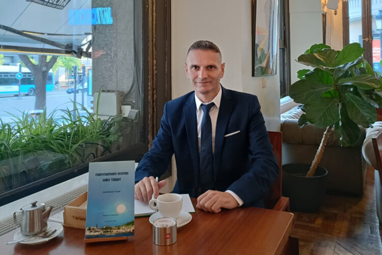 abdelkhalak-najmi-escritor-libro-conversaciones-secretas-tanger-2