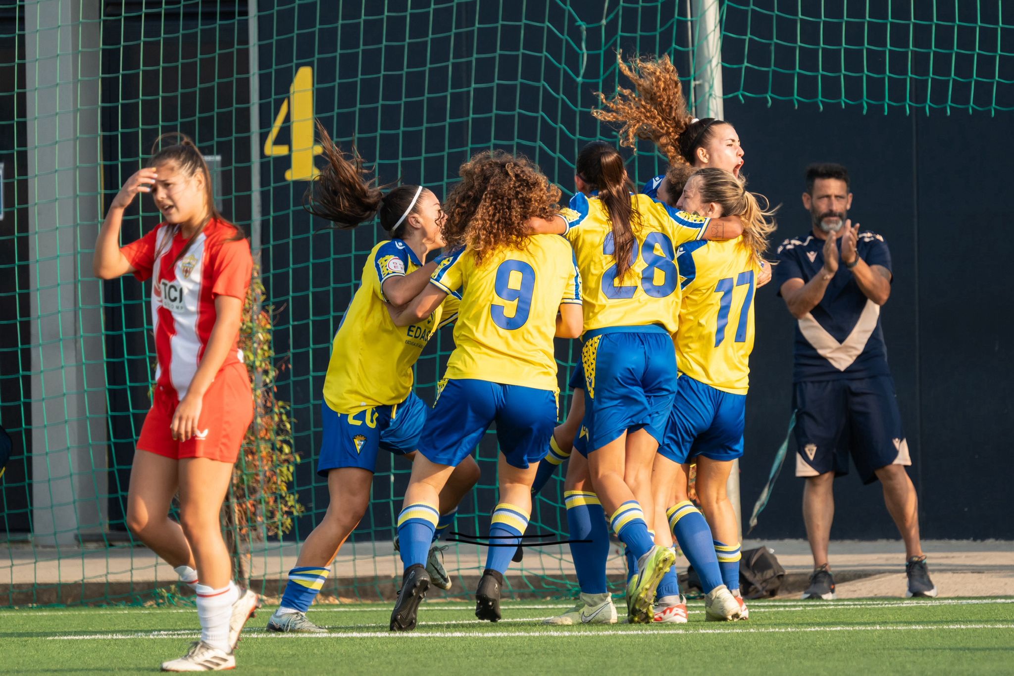 angela-ortiz-muriel-decidi-cadiz-darle-alegria-abuelo-10