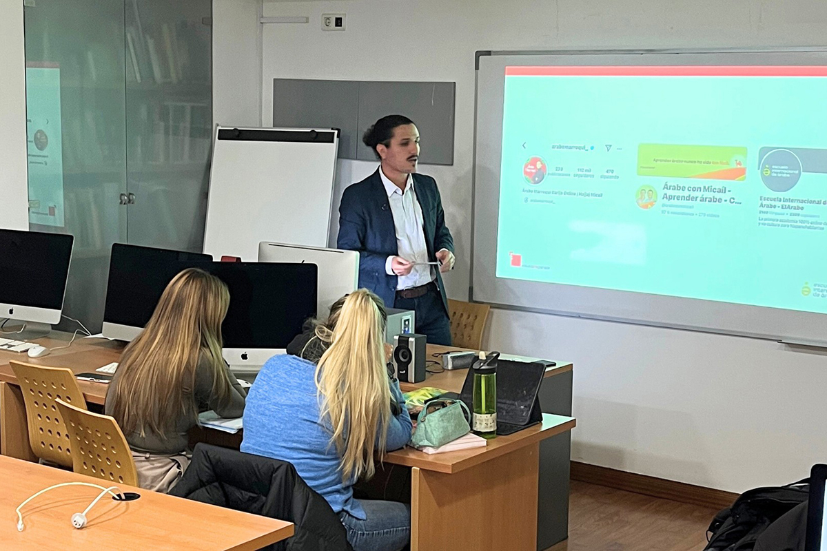 arabemarroqui-intentamos-acercar-idioma-humor-003