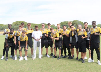 bonito-gesto-efe-aghama-sporting-atletico