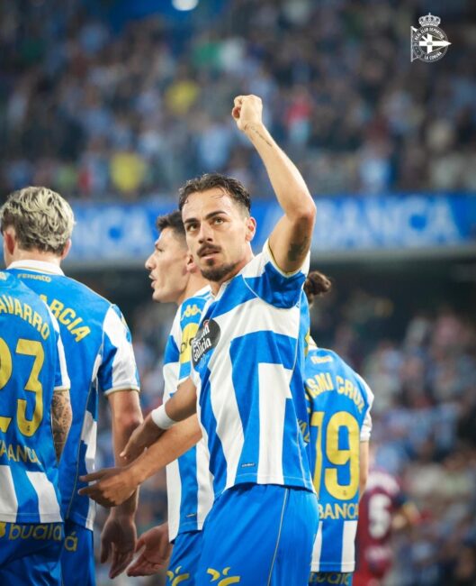 clasificacion-liga-hypermotion-depor-inmenso-lidera-granada-hundido-futbol