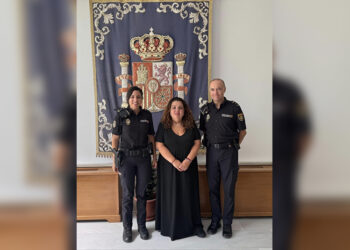 david-paloma-heroes-policia-nacional-salvaron-bebe