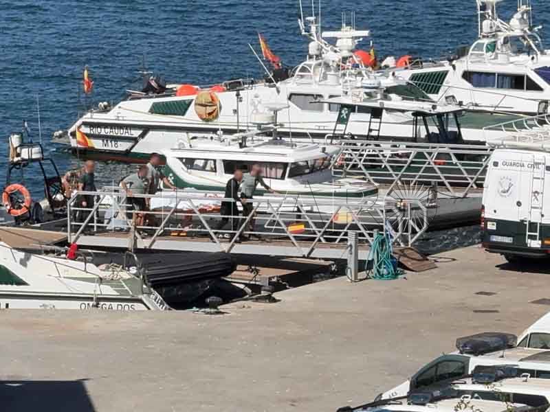 dos-cadaveres-cinco-horas-guardia-civil-recupera-cuerpo-sarchal-002