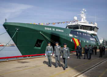 duque-ahumada-asi-nuevo-buque-guardia-civil-narco-inmigracion