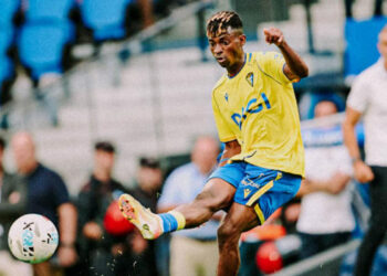 efe-aghama-amor-verano-espera-ceuta-futbol-001