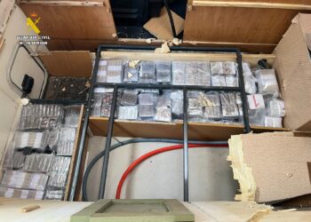 guardia-civil-160-kilos-hachis-coche-puerto-algeciras-tanger-med