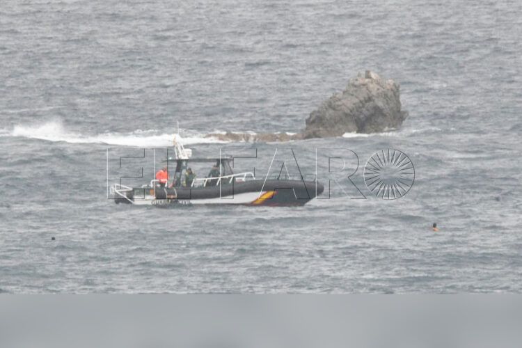 guardia-civil-salva-vidas-mar-presion-migratoria-sin-pausa-frontera-1