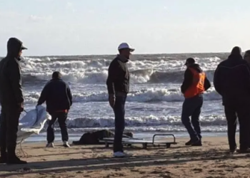 hallan-cuerpo-sin-vida-joven-playa-tetuan