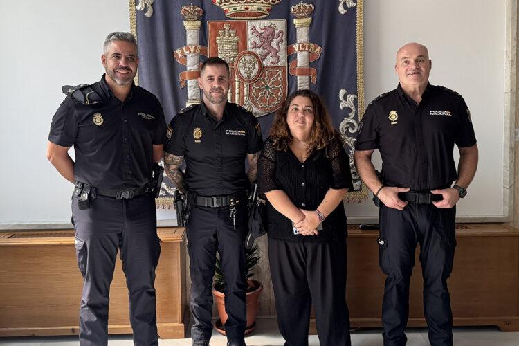 heroes-policia-nacional-salvaron-bebe-tarajal