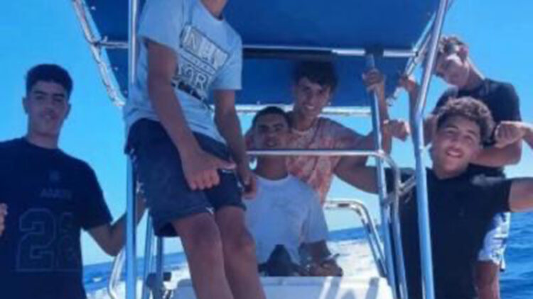 llegan-menores-argelinos-baleares-bordo-embarcacion-robada-001