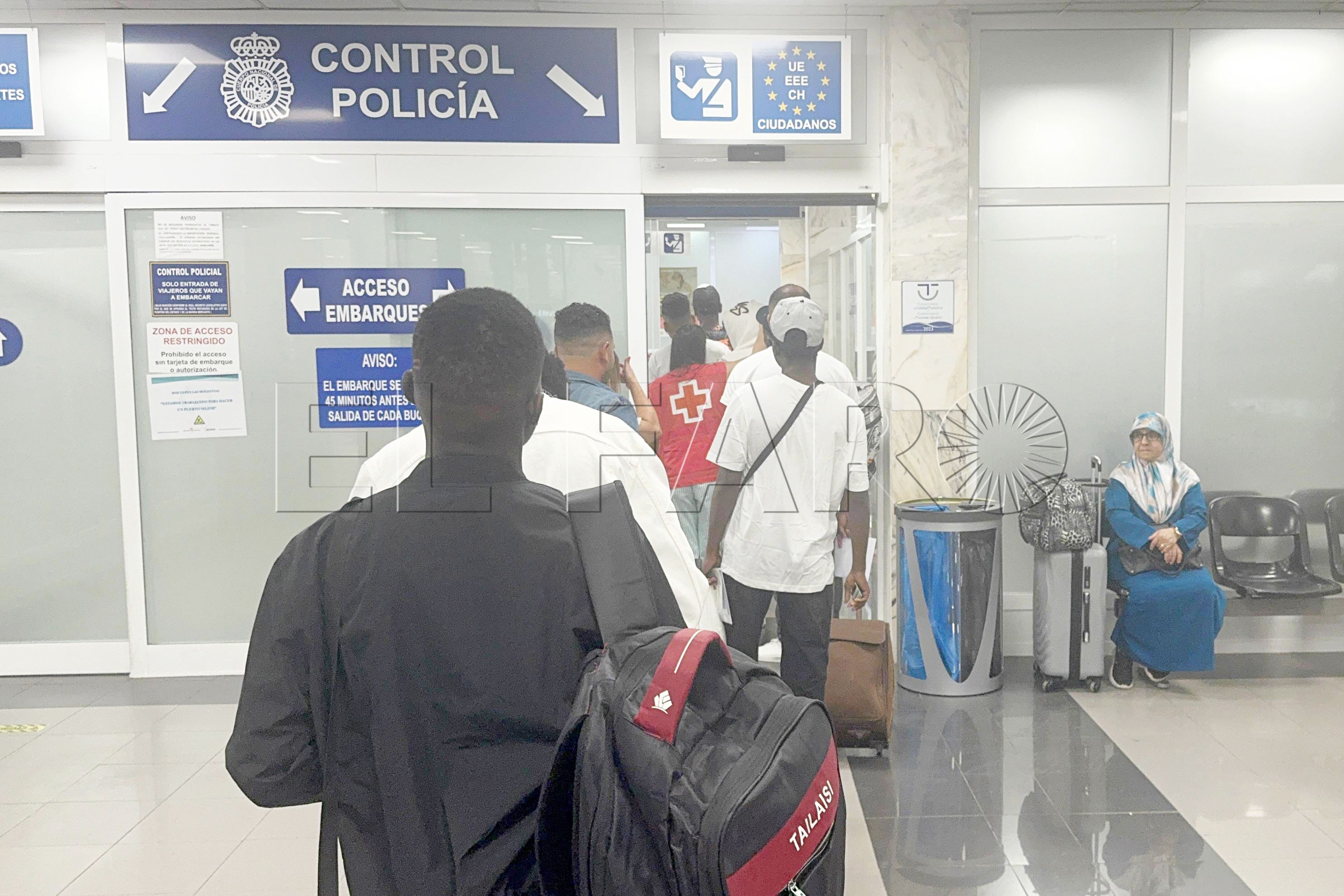 portada-salida-ceuta-inmigrantes-ceti-rumbo-peninsula-martes-9-septiembre-2025