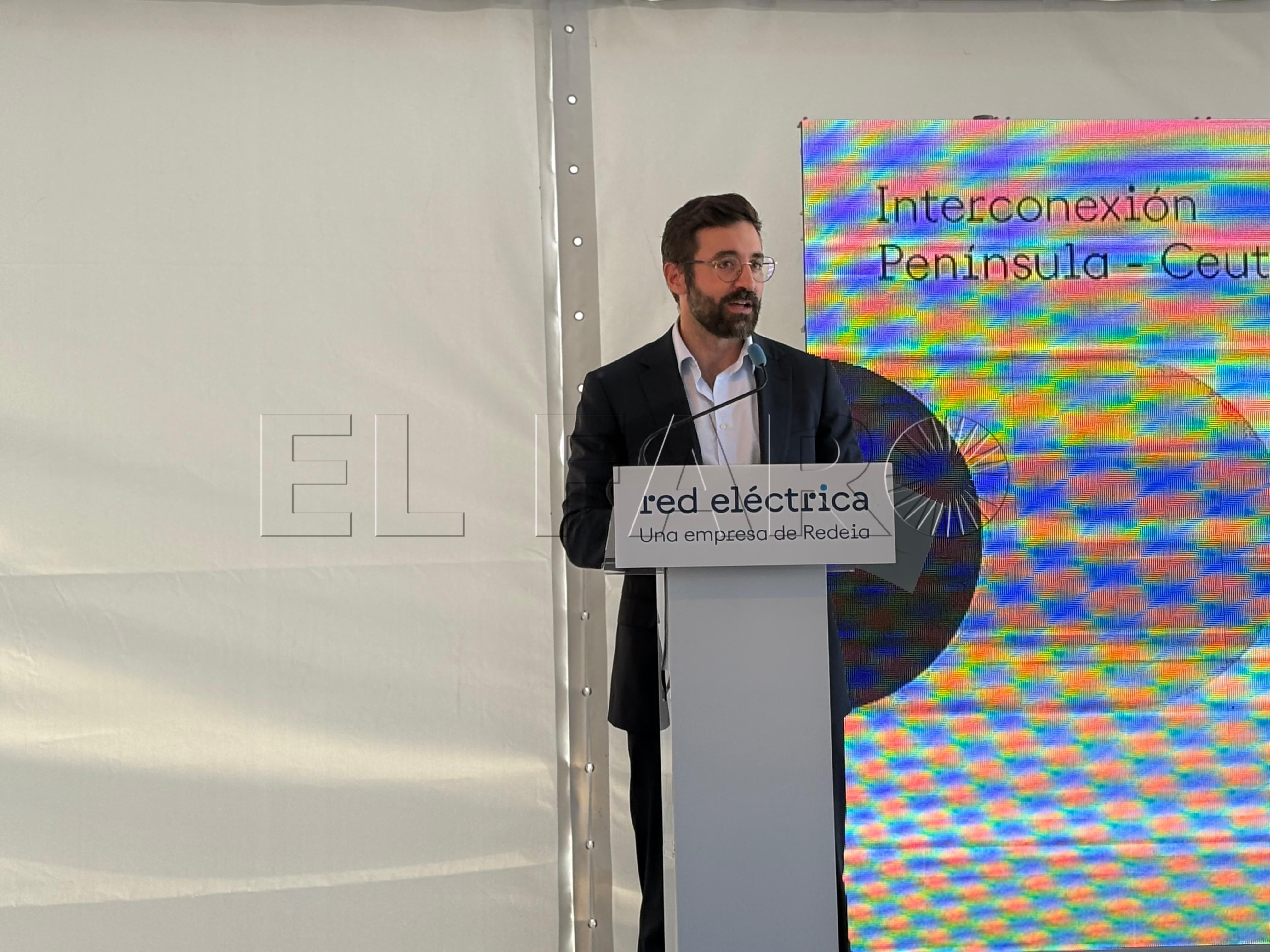 presidenta-red-electrica-beatriz-corredor-obra-cable-submarino-3