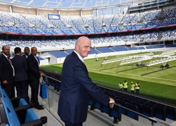 presidente-fifa-visita-gran-estadio-tanger-002