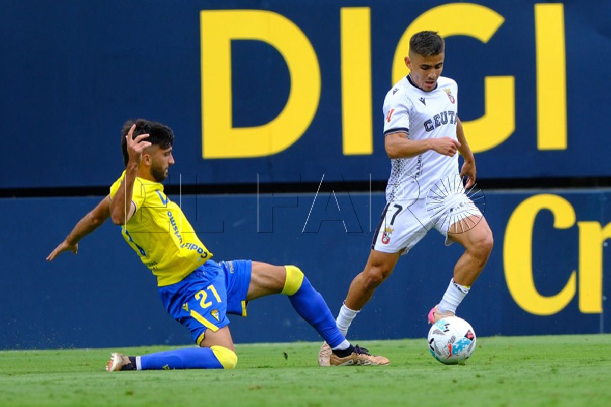 primera-mitad-encuentro-Cádiz-FC-AD-Ceuta